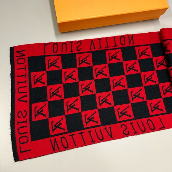 Louis Vuitton Red and Black Muffler Monogram Scarf 🧣 - Picture 12 of 15